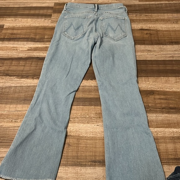 Mother Insider Crop Step Fray Jeans in Hold My Hand - Picture 6 of 7